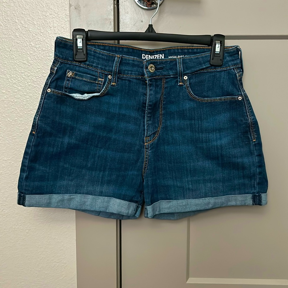 Denizen from Levi’s high rise shorts